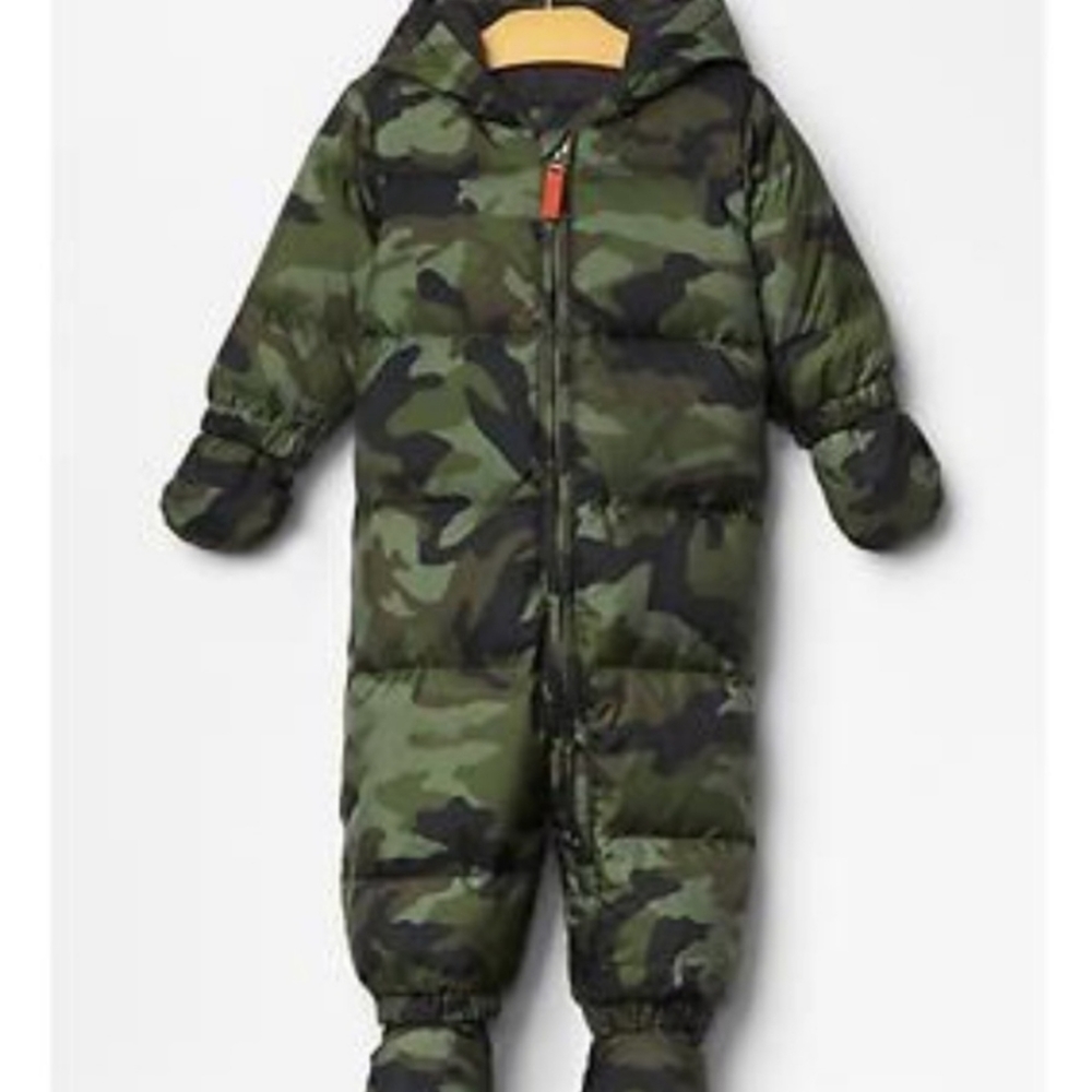 GAP Baby Boy Camo Full Zip Puffer Snow Suit 12-18